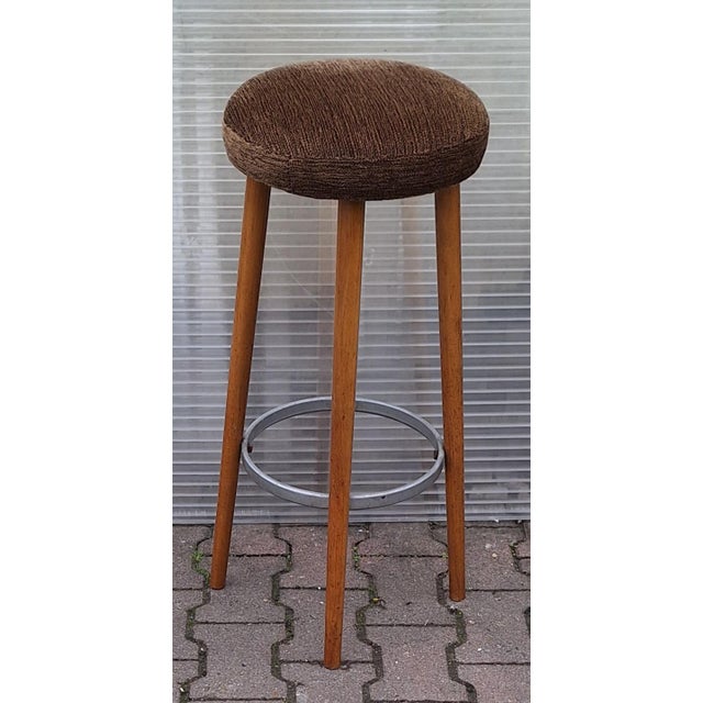 Mid-Century Bar Stool with Beechwood Frame and Metal Ring, 1960s, in Very Good conditions. Designed 1960 to 1969