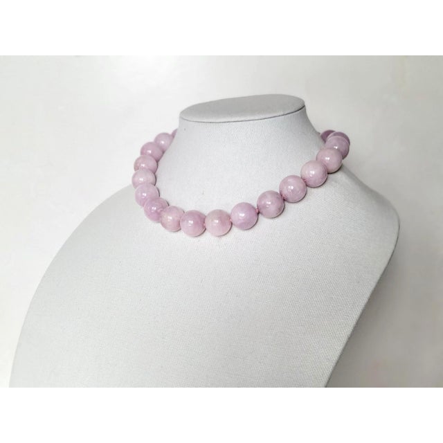 Gemstone Natural Pink Kunzite Beaded Necklace With Kunzite Cabochon Clasp For Sale - Image 7 of 10