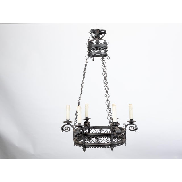 1900s French Turn of the Century Iron Chandelier with Six Lights and Scrollwork For Sale In Atlanta - Image 6 of 10