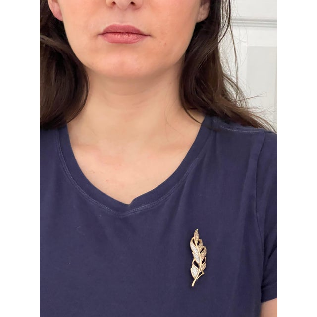 0.6 Carat Leaf Shaped Diamond 14 Karat Gold Pin or Brooch Affordable, Estate For Sale - Image 10 of 18