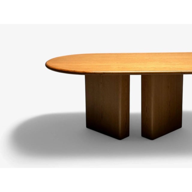 Early 21st Century Organic Modern, Solid Oak, Handcrafted Pedestal Oval Dining Table, 21st C. For Sale - Image 5 of 7