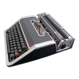 Lettera DL Typewriter by Ettore Sottsass for Olivetti, 1965 For Sale