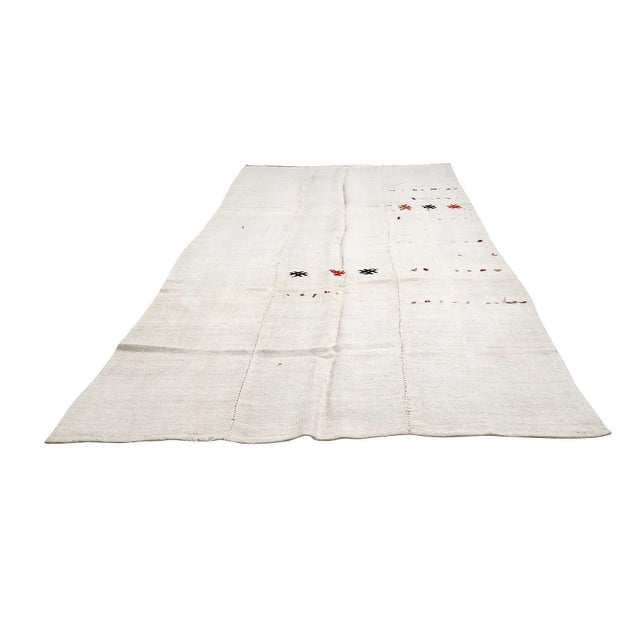 Handwoven vintage hemp kilim rug from Yozgat region of Turkey. Approximately 45-55 years old. In very good condition.