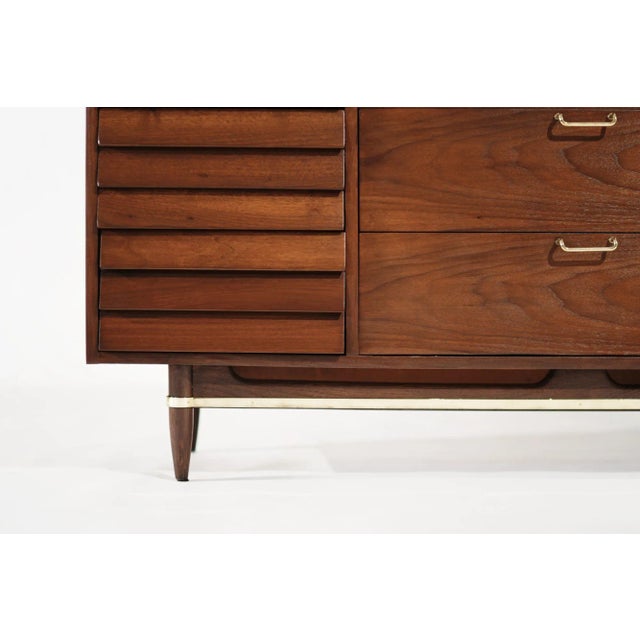 Brown Mid Century Modern Walnut Dresser With Brass Accents, C. 1950s For Sale - Image 8 of 12