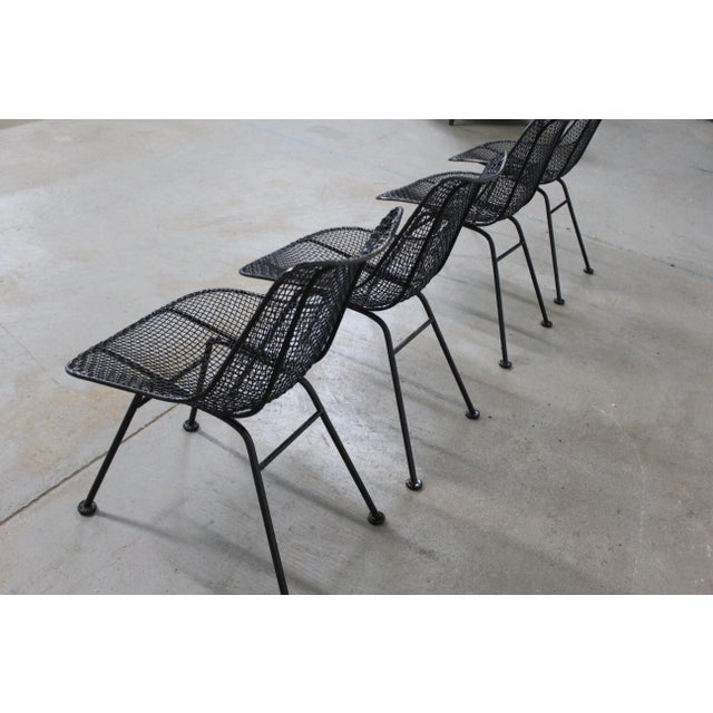 Mid Century Danish Modern Woodard Sculptura Mesh Side Chairs - Set of 4 For Sale - Image 11 of 13