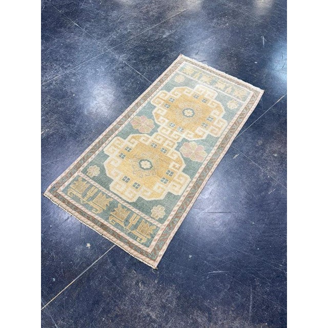 Textile Hand Knotted Modern Rug 3'6" x 5' #17459 For Sale - Image 7 of 8