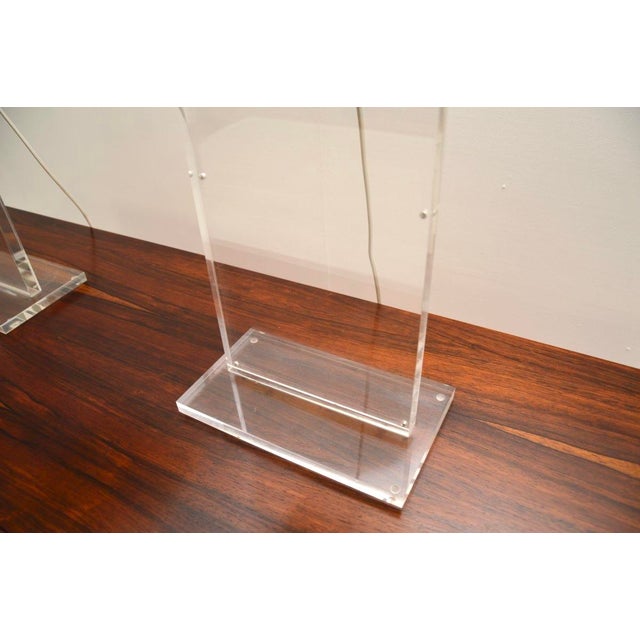 Vintage French Acrylic Table Lamps, 1970, Set of 2 For Sale - Image 10 of 11