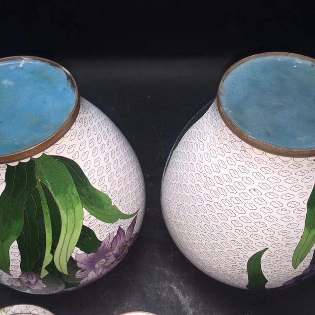 Pair of Vintage Cloisonné Enamel Iris Floral Lidded Jars / Tea Caddies For Sale - Image 9 of 15