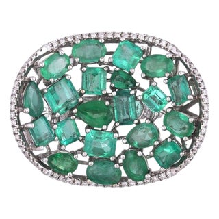 Set in 18k Gold, 9.55 Carats, Natural Zambian Emerald & Diamonds Cocktail Ring, Us Size 6 For Sale