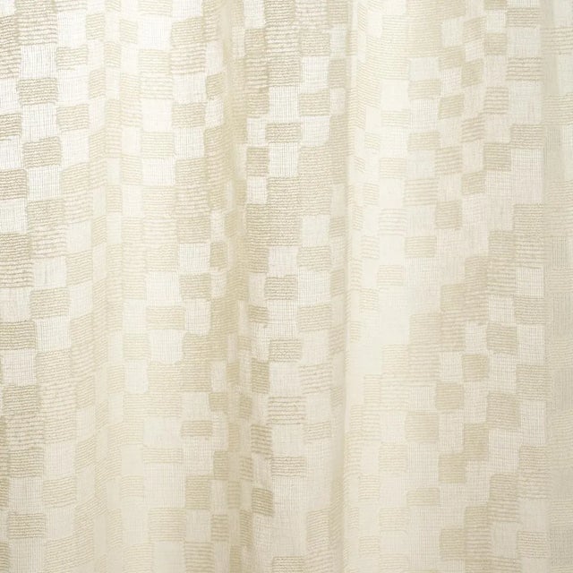 SAMPLE - Schumacher x Patterson Flynn Cadence Linen Sheer Fabric In Ivory For Sale