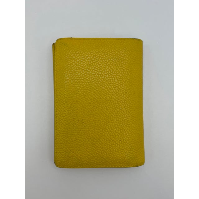 Modern Chanel Yellow Leather Classic Caviar Bifold Wallet For Sale - Image 3 of 5