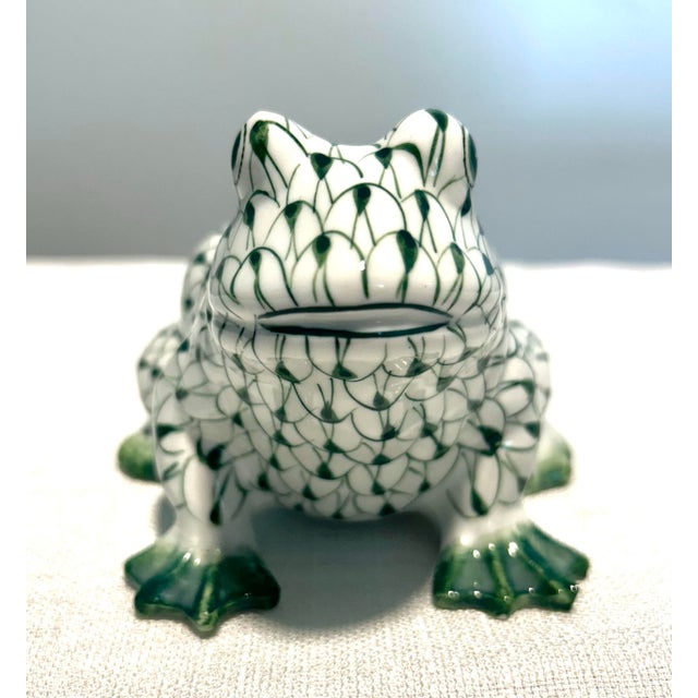 MCM Japanese Andrea by Sadek Herend Style Fishnet Pattern Porcelain Frog For Sale In Naples, FL - Image 6 of 8