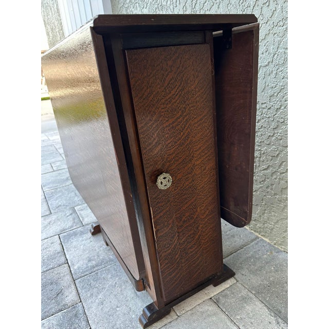 Late 19th Century Antique British Quarter-Sawn (Tiger) Oak Gate Leg Drop Leaf Table With Storage For Sale - Image 5 of 12