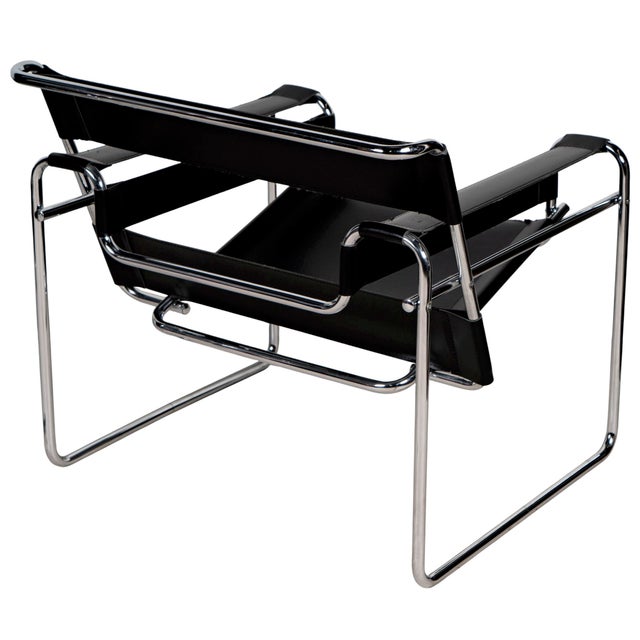 Late 20th Century Pair of Wassily Chairs After Marcel Breuer for Euro Style, Italy – Chrome & Black Leather Bauhaus Modern For Sale - Image 4 of 15
