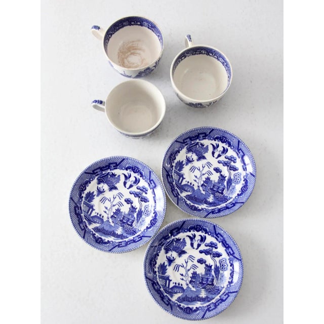 Vintage Blue Willow Tea Cups & Saucers - Service for 3 For Sale - Image 11 of 12