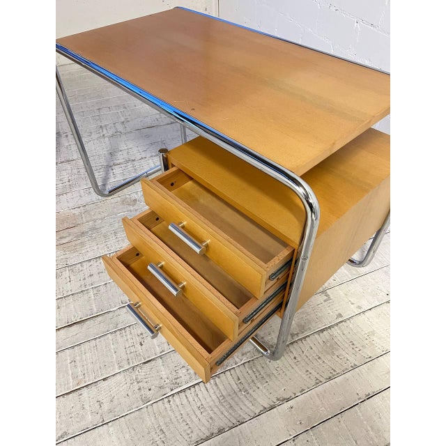 Bauhaus S286 Children's Desk by Marcel Breuer for Thonet, 2000s For Sale - Image 6 of 10