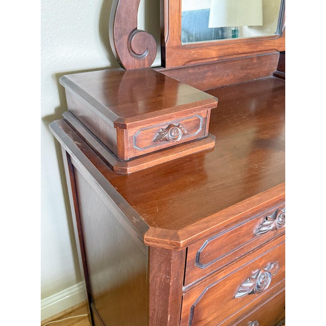 Davis Cabinet Company American Victorian Walnut Chest With Carved Detail, Davis Cabinet Company For Sale - Image 4 of 17