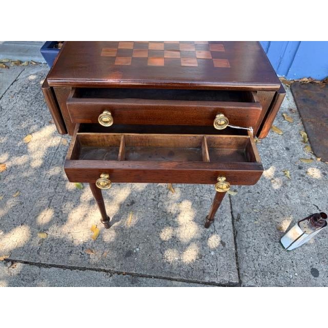 Mid 19th Century Antique English Mahogany Chess or Game Table. For Sale - Image 5 of 5