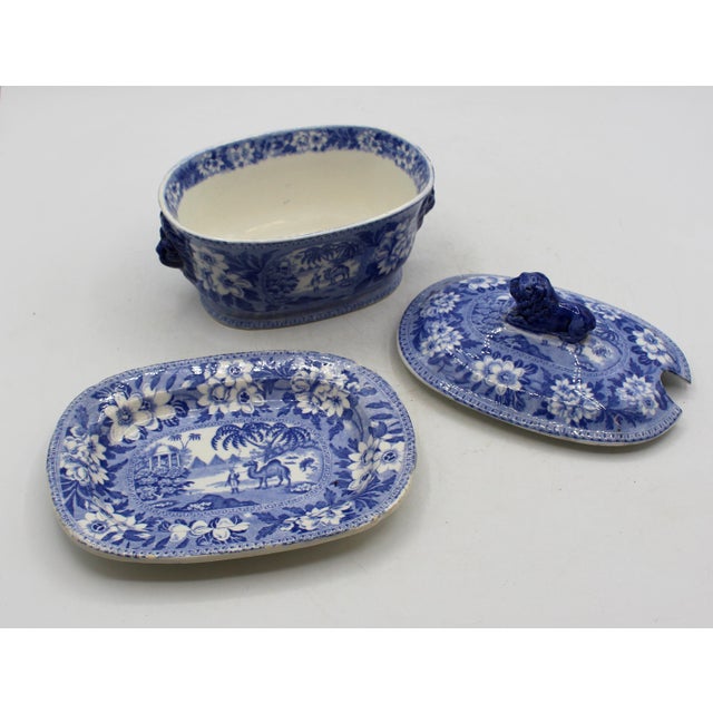 19th Century Circa 1810-1820 Pair of Staffordshire District Blue and White Sauciers and Undertrays For Sale - Image 5 of 9