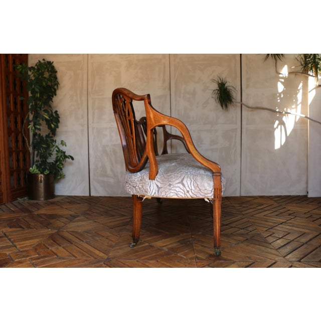 Brown Antique Hepplewhite-Style Mahogany Shield-Back Settee, Circa 1890s For Sale - Image 8 of 18