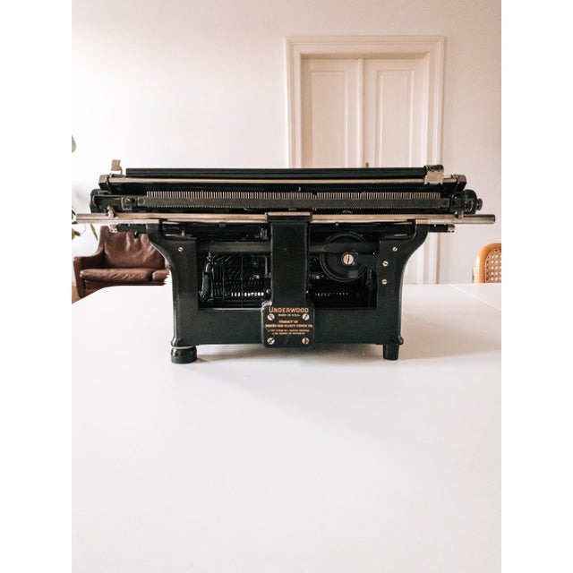 1930s American No. 6 - 14 Qwertz Typewriter from Underwood Elliot Fisher Co., 1930s For Sale - Image 5 of 18