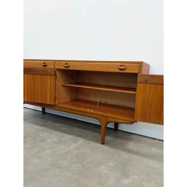 Greaves and Thomas Vintage Mid Century Modern Teak Credenza by Greaves & Thomas For Sale - Image 4 of 11