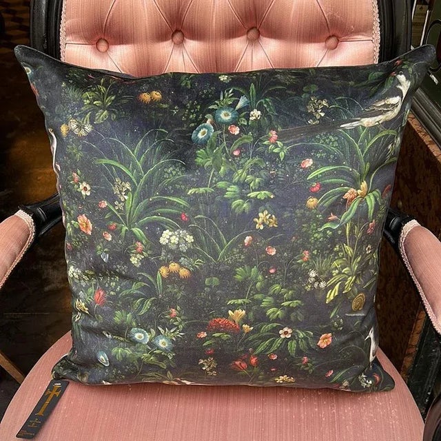 Contemporary Velvet Cushion by Vogliobeneart For Sale - Image 3 of 5