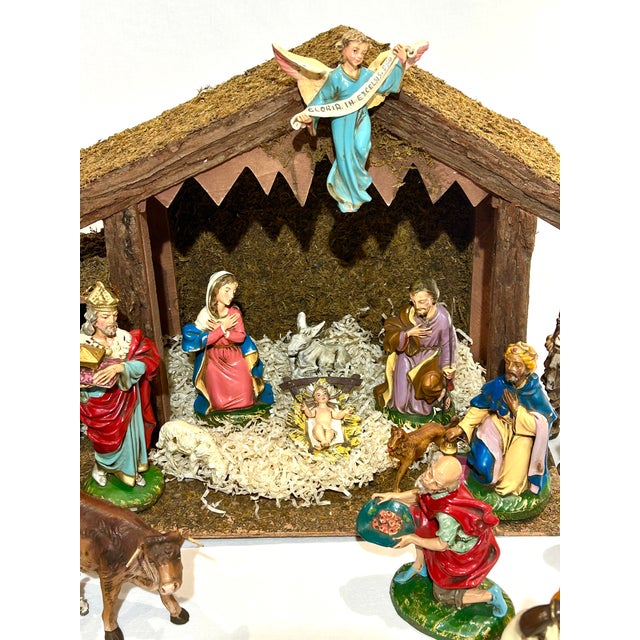 21 Piece Vintage 1970’s Italian Nativity Set with Stable Figures Made in Italy Note Approximate Dimensions Reference 1...