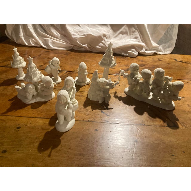 Ceramic Department 56 Snow Babies.. A Collectable Started in 1986 to Present Day. For Sale - Image 7 of 9