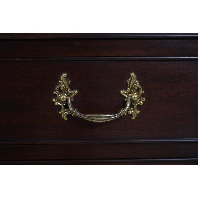 Henkel Harris 4-Drawer Mahogany Bachelor Chest For Sale - Image 9 of 17