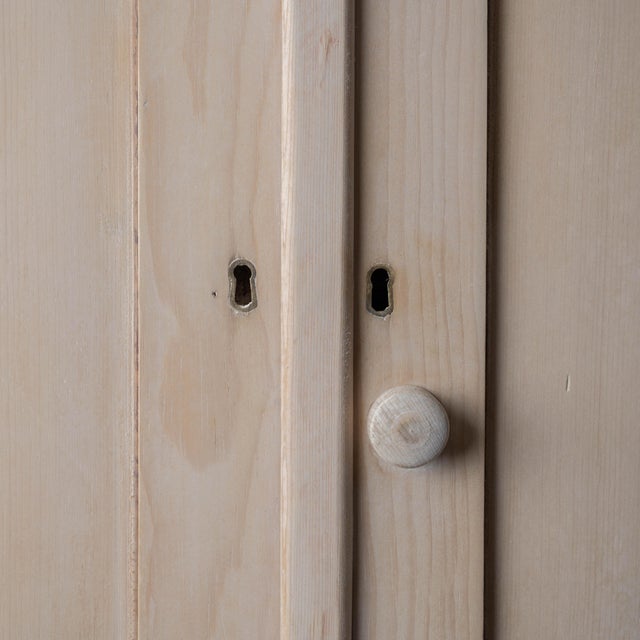 English Pine Linen Press, 19th Century For Sale - Image 13 of 18