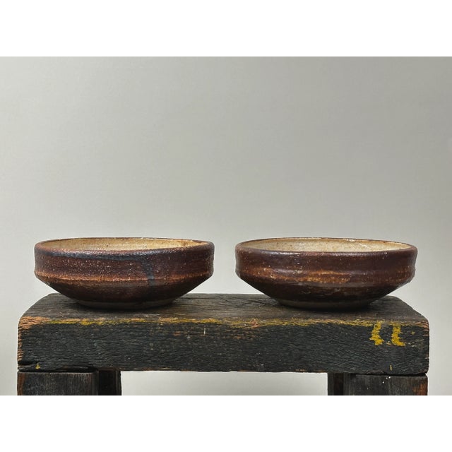 Vintage Japanese Shino Glazed Karatsu Stoneware Shallow Bowl, Signed (Set of 5)/Raku For Sale - Image 11 of 12