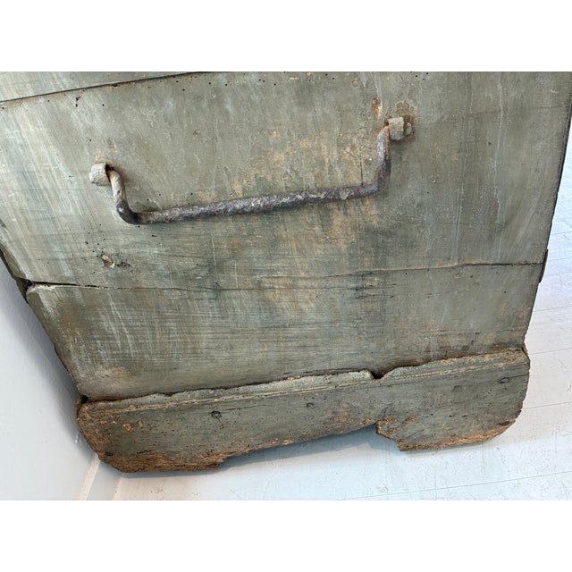 Early 19th Century Large Vintage French Antique Grey Painted Chest For Sale - Image 17 of 18