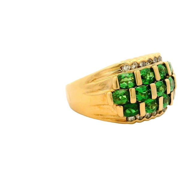 Tsavorite Garnet Diamond 18k Yellow Gold Ring, Size 7.25 For Sale - Image 4 of 6