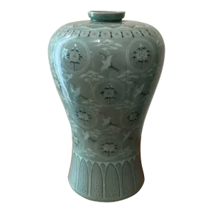 Mid 20th Century Korean Porcelain Meiping Celadon Crackle Claze Inlaid Fly Granes & Chrysanthemum Flowers Vase