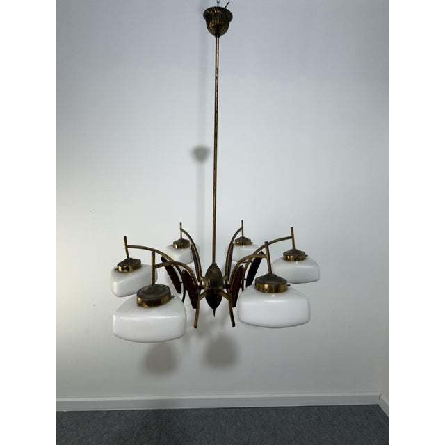Mid-Century Modern 6-Light Chandelier in Brass, Wood and Opal Glass in the style of Stilnovo, 1950 For Sale - Image 3 of 11