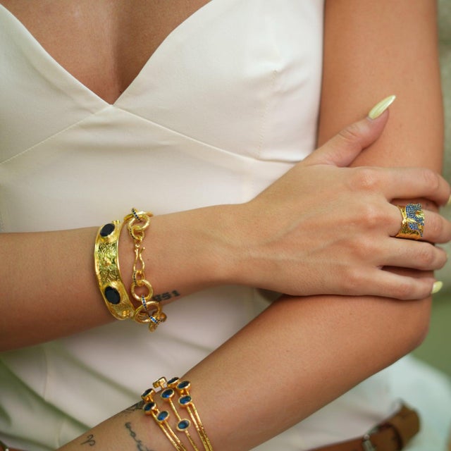 Cleopatra Sapphire Gemstone & Gold Antique Cuff Bracelet For Sale - Image 4 of 8