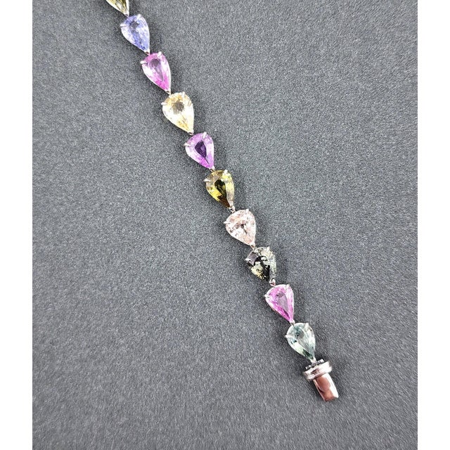 Early 21st Century 22.16 Ct Natural Ceylon No Heat Sapphire Bracelet For Sale - Image 5 of 9