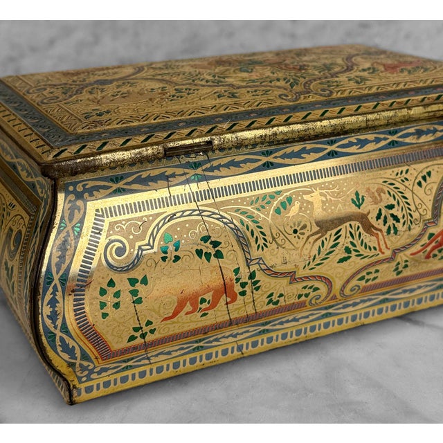 Vintage English Traditional Animal Hunt Embossed Tin Storage Box For Sale - Image 9 of 11