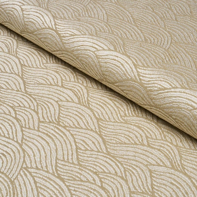 Schumacher Schumacher Symphony Scallop Fabric In Neutral For Sale - Image 4 of 5