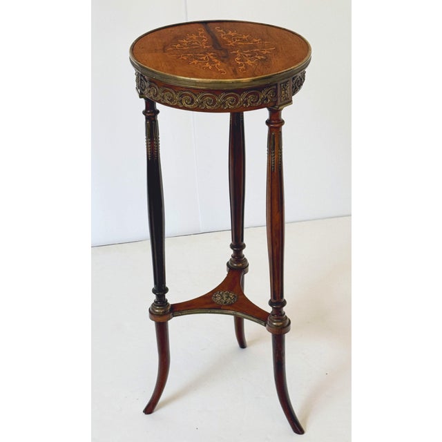 French Tripod Pedestal Stand or Side Table of Walnut in the Louis XVI Style For Sale - Image 4 of 10