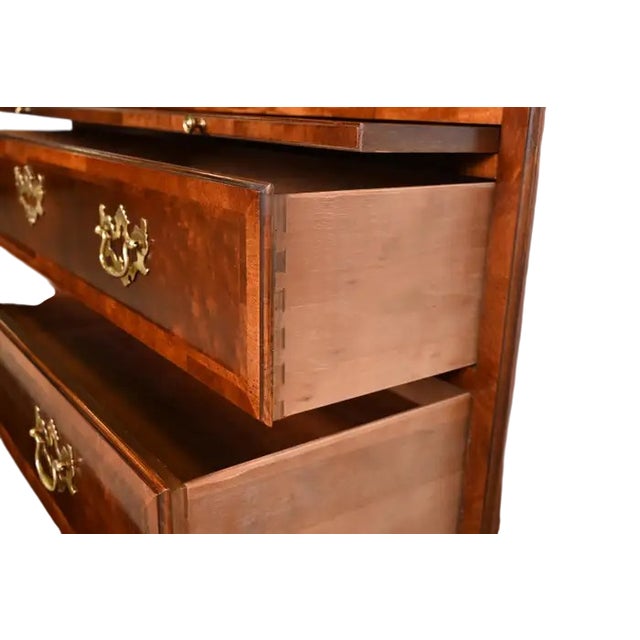 Late 20th Century Henredon Aston Court Collection Georgian Burled Mahogany Entertainment Armoire - 80" X 44" X 20" - Vintage Late 20th Century For Sale - Image 5 of 7