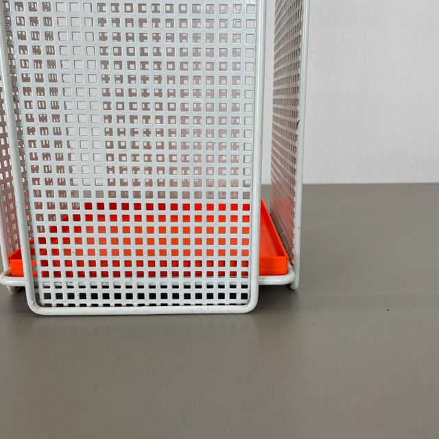 1970s Postmodern Metal Umbrella Stand, France, 1970s For Sale - Image 5 of 18