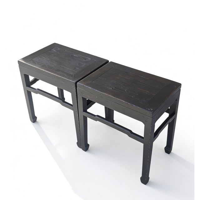 Chinese Pair of 19th Century Black Lacquered Side Tables For Sale - Image 3 of 4