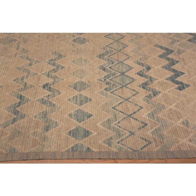 Nazmiyal Collection Oversized Modern Zigzag Design Rug For Sale - Image 4 of 7
