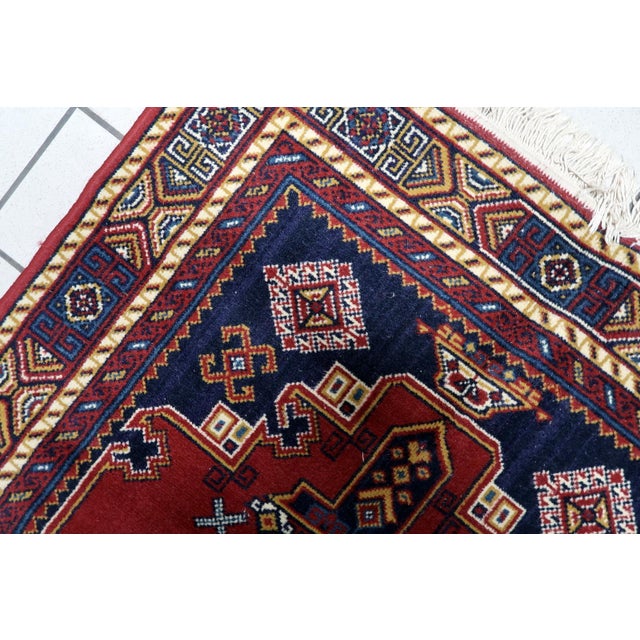 1950s, Vintage European Persian-Style Shiraz Rug 3 X 4 For Sale - Image 10 of 12
