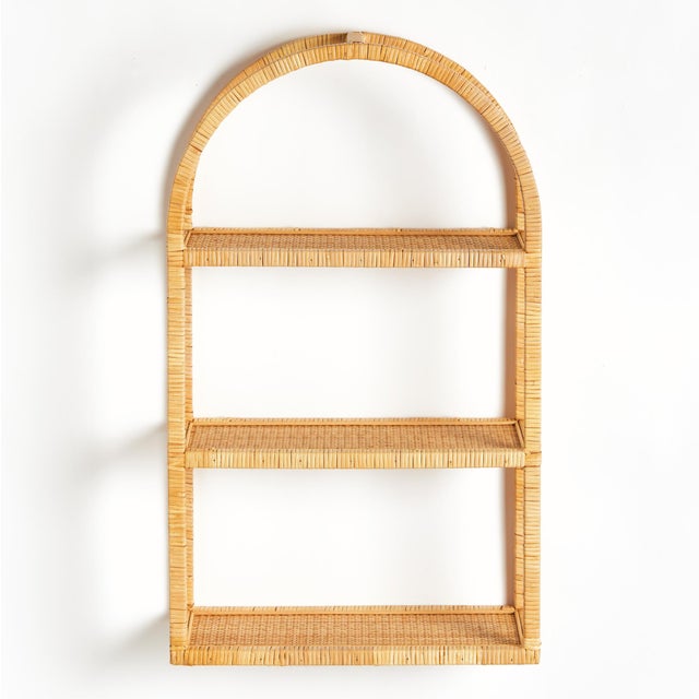 Chinese New Haven 3-Tier Curio Shelf For Sale - Image 3 of 4