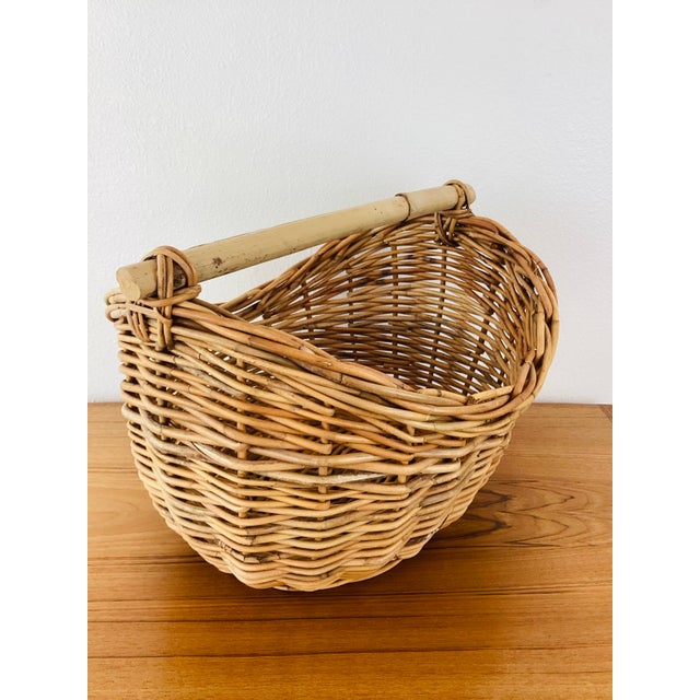 Wood Vintage Rustic Boho Woven Wicker Reed Bamboo Handle Gathering Bread Basket For Sale - Image 7 of 9