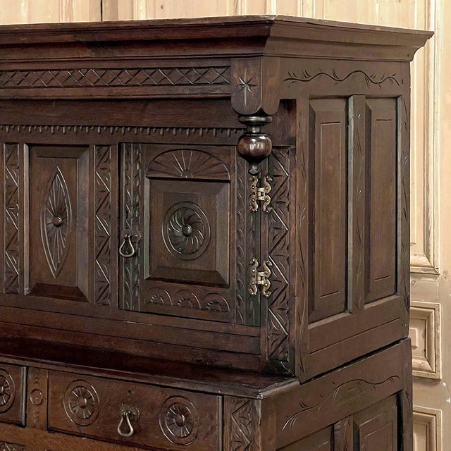 18th Century English Renaissance Two-Tiered Oak Cabinet For Sale - Image 16 of 18