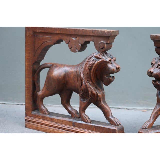 Pair of Large Antique Carved Oak Lions Bookends – 19th Century Renaissance Revival Corbels – Gothic Bookends – Architectural Wood Decor For Sale - Image 4 of 15